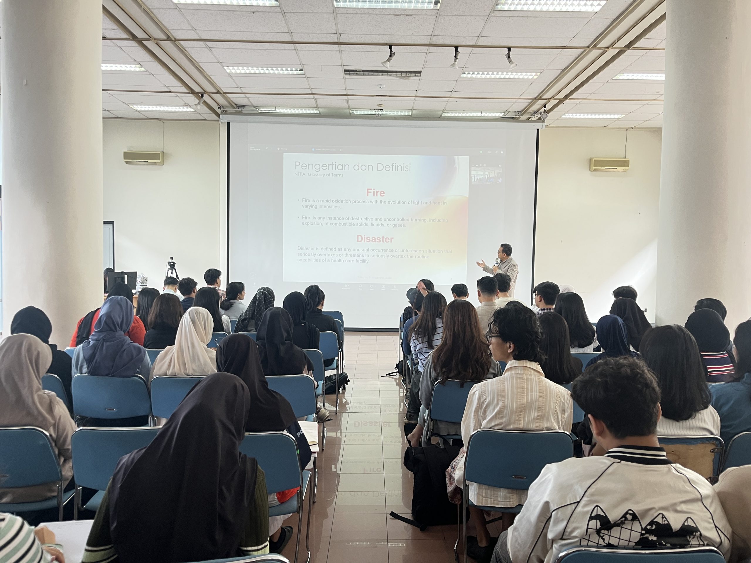 Kuliah Umum: Pengantar Keselamatan Kebakaran: Human Behavior in Fire bersama  Prof. Yulianto S. Nugroho  ﻿
