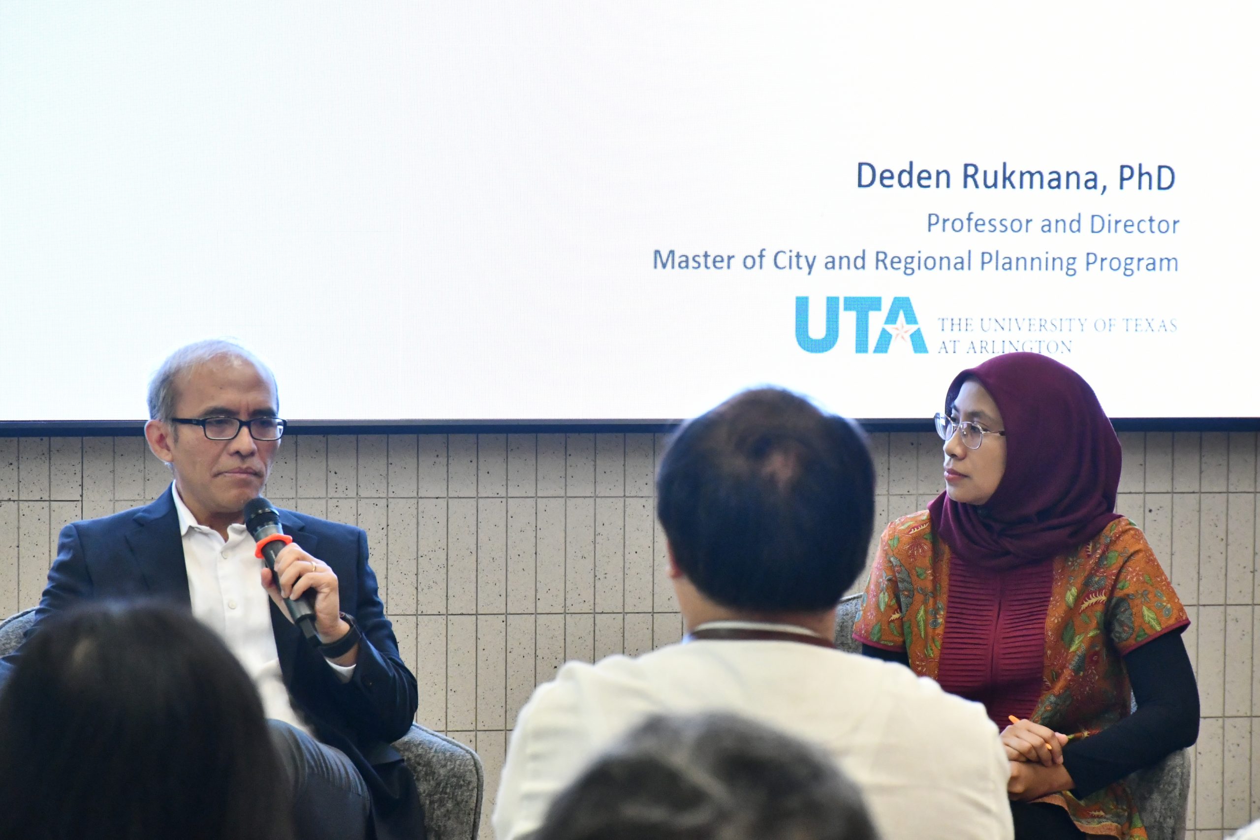 Dari Naskah Menjadi Buku: Prof. Deden Rukmana Bagikan Pengalaman dan Kiat Publikasi di Tingkat Global